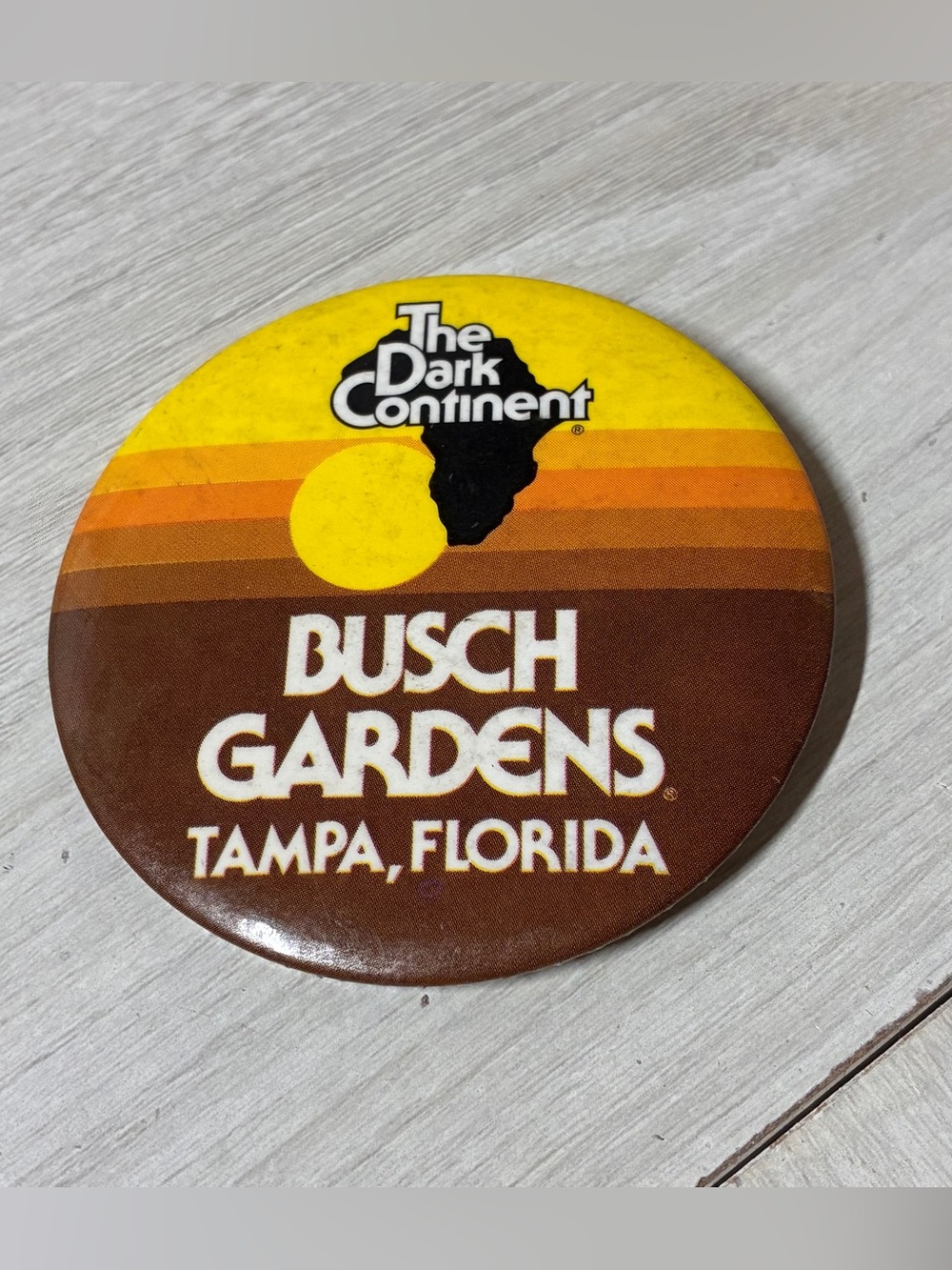 Vintage Busch Gardens The Dark Continent Tampa Florida Pinback Button Retro 3"